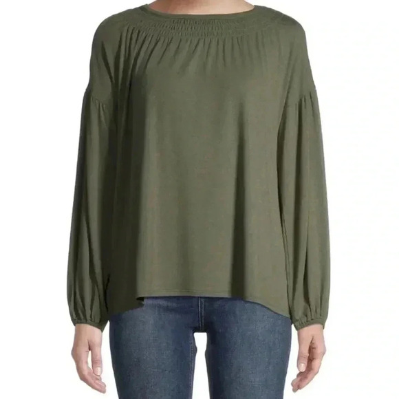 Time and Tru Green Soft Long Sleeve Smocked Top Size Small - Picture 1 of 6